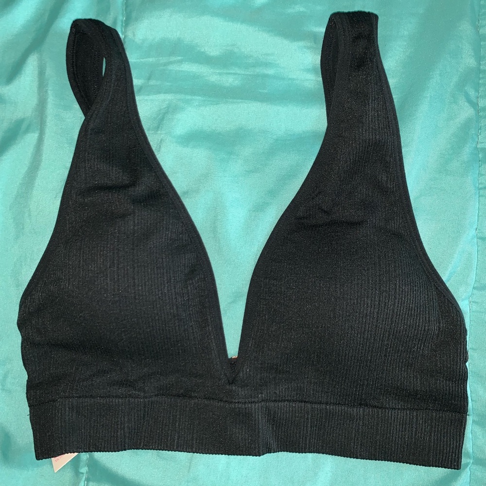 Seamless Plunge Bralette - Size S - Black